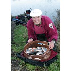 Bob Nudd with his winning 24lb 10oz net
