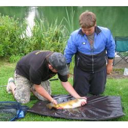 06.08.08 Training Day Fish Handling2