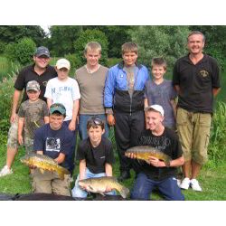 06.08.08 Training Day Group Shot 3 fish