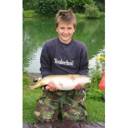 06.08.08 Training Day Jack Bowgen with Carp