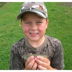 06.08.08 Training Day Oliver Wardley with a roach