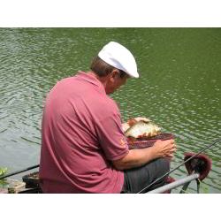 Bob Nudd Angling Times Paste Fishing Article - Photographer in action